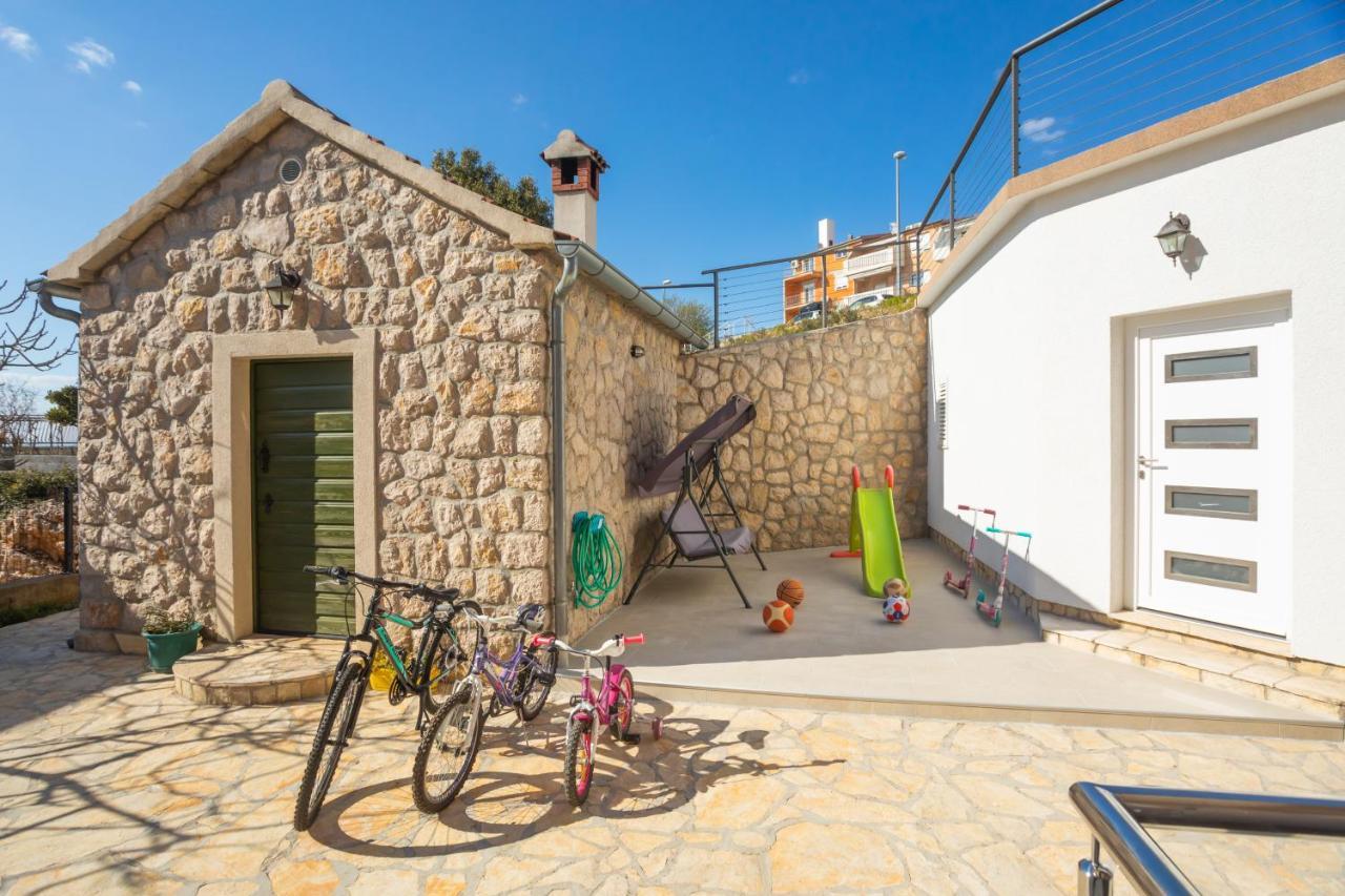 Apartment Exclusive View Σίμπενικ Εξωτερικό φωτογραφία