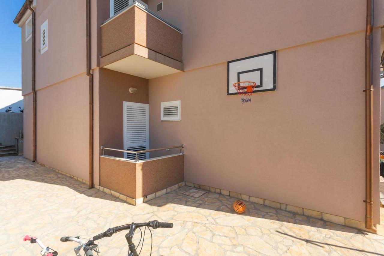Apartment Exclusive View Σίμπενικ Εξωτερικό φωτογραφία